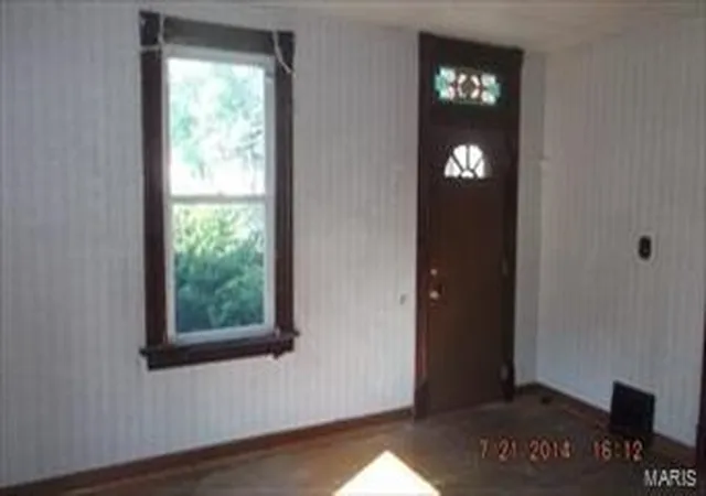Photo 1 of Single Family Residence at 2030 Belle Ave, Saint Louis, MO 63136 | MLS# MIS14041751 | | Sold on 2014-10-29