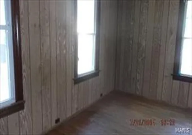 Photo 3 of Single Family Residence at 2030 Belle Ave, Saint Louis, MO 63136 | MLS# MIS14041751 | | Sold on 2014-10-29