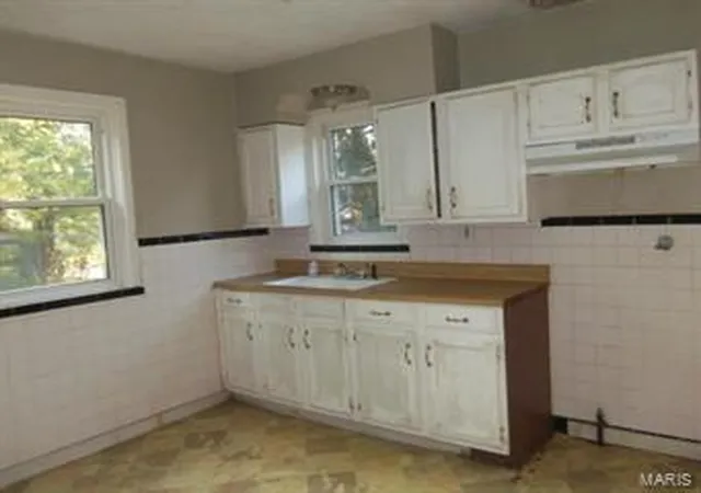 Photo 4 of Single Family Residence at 10107 Green Valley Dr, Saint Louis, MO 63136 | MLS# MIS14046847 |  | Sold on 2014-09-23