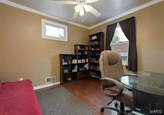 Photo 4 of Single Family Residence at 622 Allen Ave, Saint Louis, MO 63125 | MLS# MIS14056213 |  | Sold on 2015-03-19
