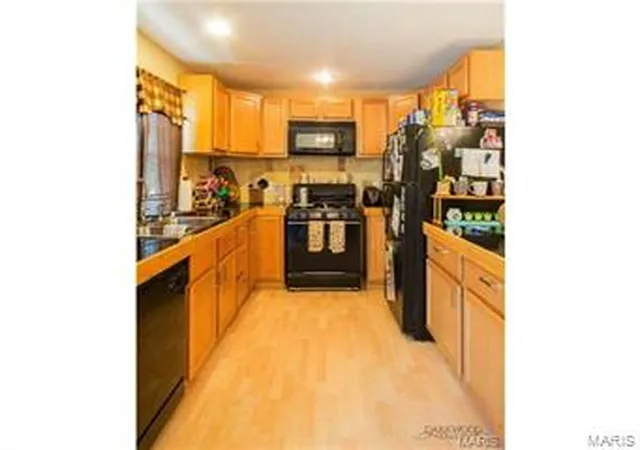Photo 2 of Single Family Residence at 6028 Clemens Ave, Saint Louis, MO 63112 | MLS# MIS14060995 | | Sold on 2015-02-20