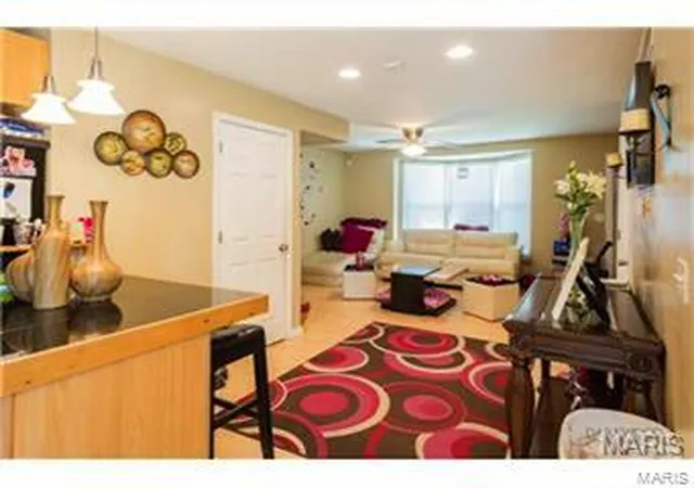 Photo 4 of Single Family Residence at 6028 Clemens Ave, Saint Louis, MO 63112 | MLS# MIS14060995 | | Sold on 2015-02-20