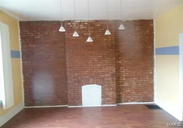 Photo 2 of Single Family Residence at 1929 Arlington Ave, Saint Louis, MO 63112 | MLS# MIS14065669 | | Sold on 2015-01-30