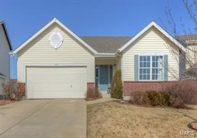 1st image of 429 Briarchase Pl, Lake Saint Louis, MO 63367 | MLS# MIS15008344