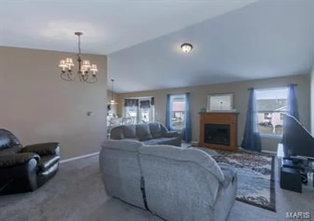 4th image of 429 Briarchase Pl, Lake Saint Louis, MO 63367 | MLS# MIS15008344