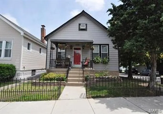 1st image of 5722 Morganford Rd, Saint Louis, MO 63116 | MLS# MIS15031865