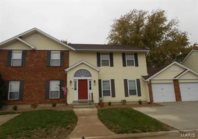 Single Family Residence at 515 Starwood Dr, Saint Peters, MO 63376 | MLS# MIS15032164 | | Sold on 2015-07-17