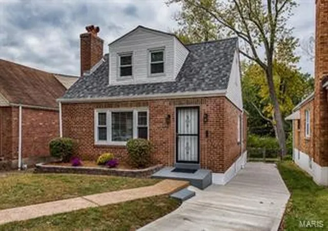 2nd image of 4201 Prather Ave, Saint Louis, MO 63109 | MLS# MIS15057229