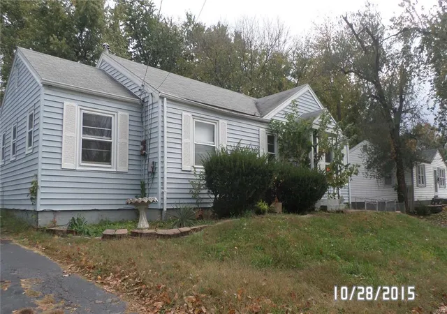 Single Family Residence at 6150 Garfield Ave, Saint Louis, MO 63134 | MLS# MIS15066328 |  | Sold on 2016-03-25