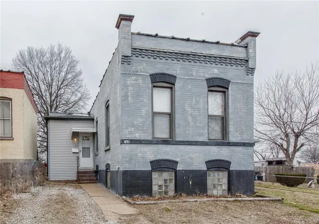 Photo 1 of Single Family Residence at 769 Zeiss Ave, Saint Louis, MO 63125 | MLS# MIS16012874 | | Sold on 2016-06-30