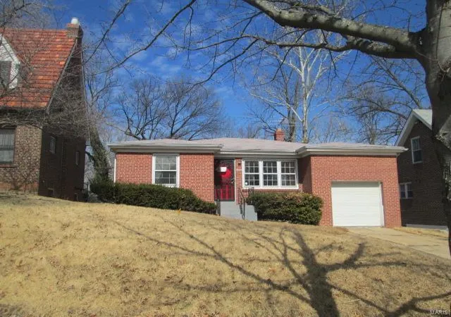 Single Family Residence at 7425 Melrose Ave, Saint Louis, MO 63130 | MLS# MIS16013178 | | Sold on 2016-07-18