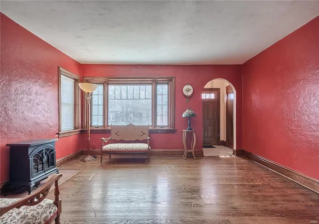 Photo 4 of Single Family Residence at 7715 Lile Ave, Saint Louis, MO 63117 | MLS# MIS16016108 | | Sold on 2016-06-23