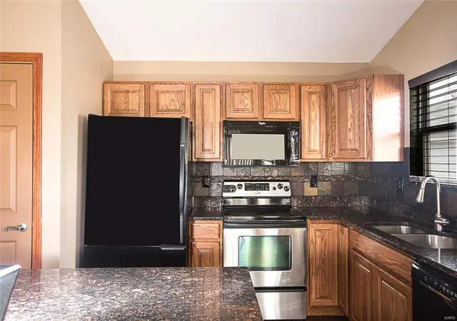 4th image of 708 Woodland Ridge Dr, Saint Peters, MO 63376 | MLS# MIS17008574