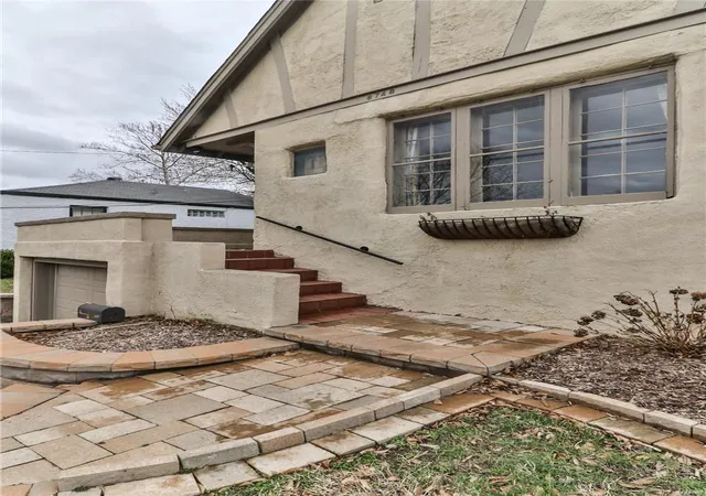 2nd image of 8748 Pine Ave, Saint Louis, MO 63144 | MLS# MIS17022639