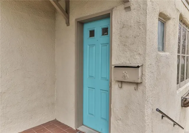 3rd image of 8748 Pine Ave, Saint Louis, MO 63144 | MLS# MIS17022639