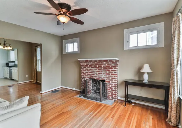 4th image of 8748 Pine Ave, Saint Louis, MO 63144 | MLS# MIS17022639