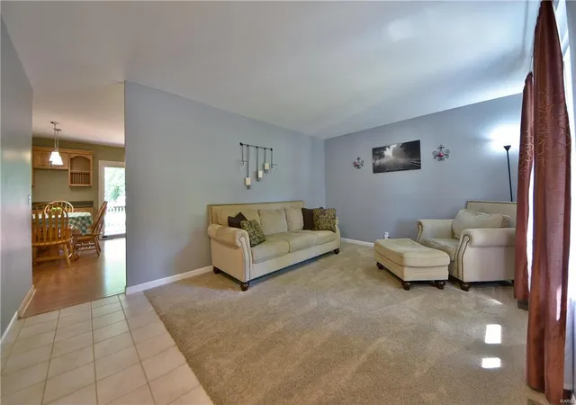 2nd image of 17 Oak Hill Ln, Saint Peters, MO 63376 | MLS# MIS17037673