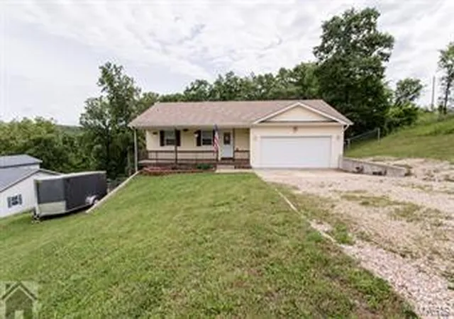 1st image of 13458 Toffee Ln, Saint Robert, MO 65584 | MLS# MIS17041243