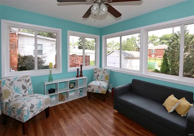 Photo 4 of Single Family Residence at 5648 Tholozan Ave, Saint Louis, MO 63109 | MLS# MIS17045950 | | Sold on 2017-07-10