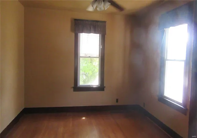 Photo 3 of Single Family Residence at 4701 Hannover Ave, Saint Louis, MO 63123 | MLS# MIS17079118 |  | Sold on 2017-12-20
