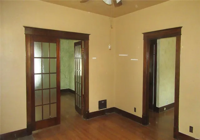 Photo 4 of Single Family Residence at 4701 Hannover Ave, Saint Louis, MO 63123 | MLS# MIS17079118 |  | Sold on 2017-12-20