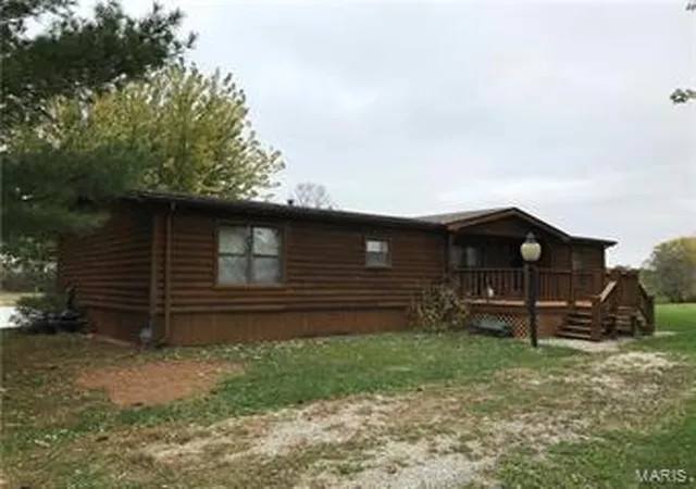 Photo 1 of Farm at 1387 Kelsh Ln, Auxvasse, MO 65231 | MLS# MIS17087917 | | Sold on 2018-02-13