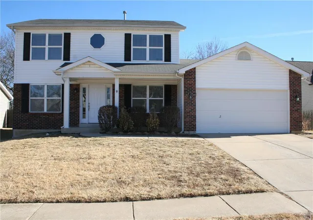Single Family Residence at 1420 Brittany Cvs, Saint Charles, MO 63304 | MLS# MIS18004910 | | Sold on 2018-03-27
