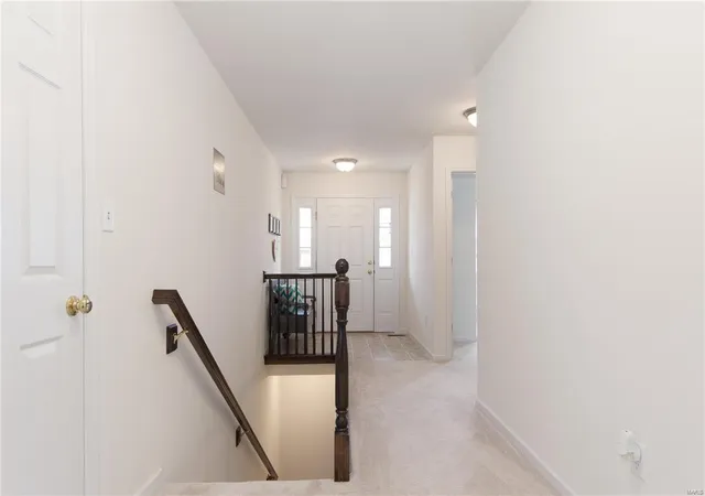 Photo 2 of Single Family Residence at 603 Prairiegate Ct, Lake Saint Louis, MO 63367 | MLS# MIS18006106 |  | Sold on 2018-03-07