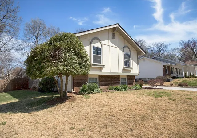 2nd image of 4036 Bellvue Dr, Saint Peters, MO 63376 | MLS# MIS18029704