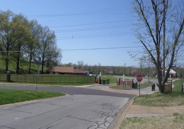 Photo 2 of Single Family Residence at 2583 Robley Dr, Saint Louis, MO 63136 | MLS# MIS18037022 | | Sold on 2018-07-31