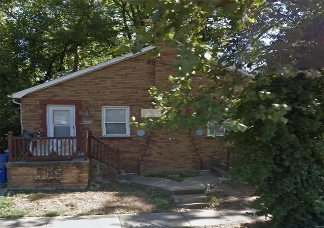 Photo 1 of Multi Family at 2494 Brown Rd, Saint Louis, MO 63114 | MLS# MIS18045061 | | Sold on 2018-08-06