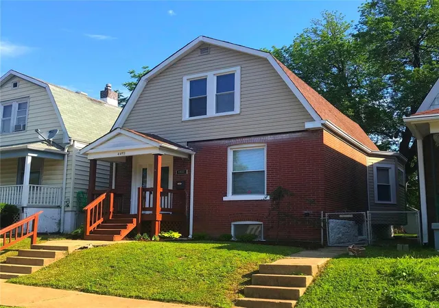 Single Family Residence at 4453 Wilcox Ave, Saint Louis, MO 63116 | MLS# MIS18046360 | | Sold on 2018-07-19