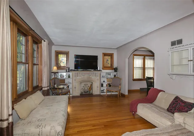 Photo 1 of Single Family Residence at 6644 Winona Ave, Saint Louis, MO 63109 | MLS# MIS18050187 |  | Sold on 2018-07-30