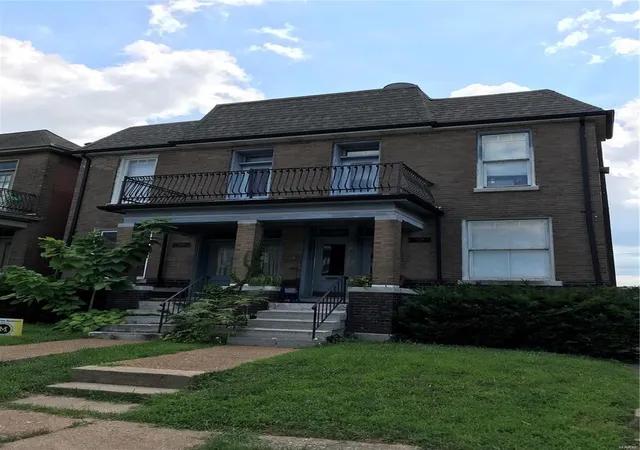 Multi Family at 3636 Blaine Ave, Saint Louis, MO 63110 | MLS# MIS18056974 | | Sold on 2018-09-21