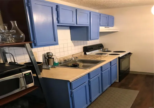 5th image of 417 Mueller Ave, Saint Louis, MO 63135 | MLS# MIS18061282