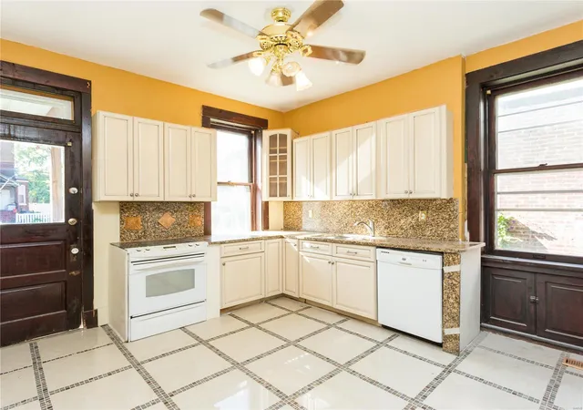 Photo 3 of Multi Family at 6726 Vermont Ave, Saint Louis, MO 63111 | MLS# MIS18072444 | | Sold on 2018-10-17