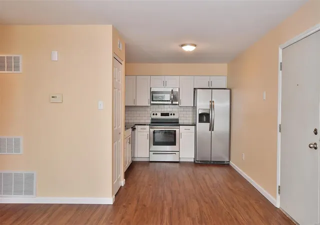 5th image of 667 S Kirkwood Rd #202, Saint Louis, MO 63122 | MLS# MIS18080410