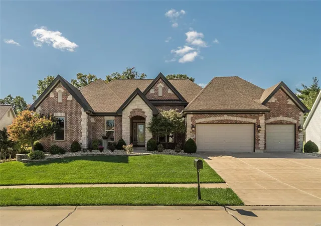1st image of 428 Fort Saratoga, Saint Charles, MO 63303 | MLS# MIS18082081
