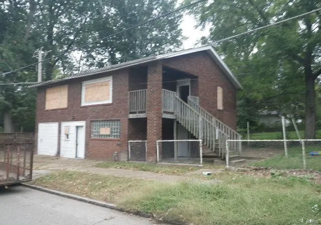 Multi Family at 5448 Theodore Ave, Saint Louis, MO 63120 | MLS# MIS18083008 | | Sold on 2019-02-26