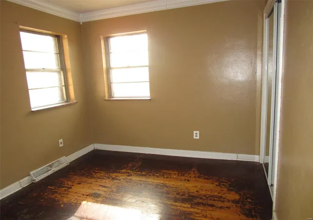 4th image of 1048 Wylin Ct, Saint Louis, MO 63135 | MLS# MIS18090107