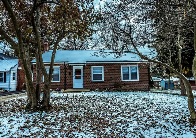 1st image of 306 Roberta Ave, Saint Louis, MO 63135 | MLS# MIS18090127