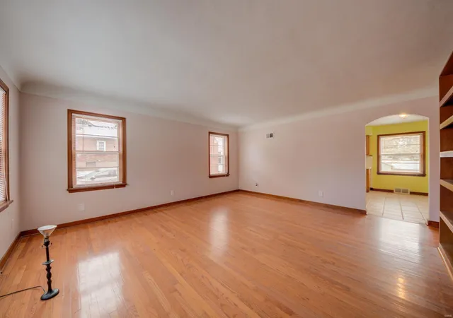 2nd image of 306 Roberta Ave, Saint Louis, MO 63135 | MLS# MIS18090127