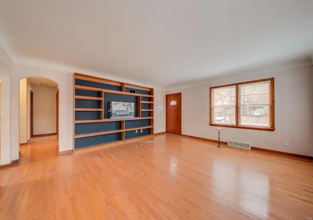 4th image of 306 Roberta Ave, Saint Louis, MO 63135 | MLS# MIS18090127