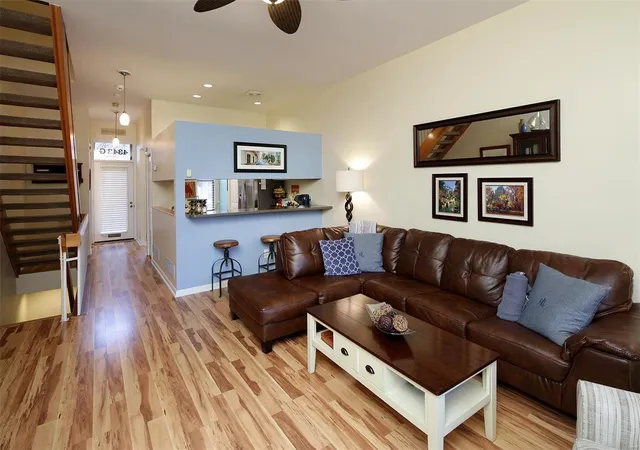 Photo 1 of Townhouse at 4343 Laclede Ave #G, Saint Louis, MO 63108 | MLS# MIS19023523 |  | Sold on 2019-06-24