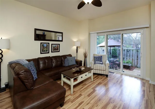 Photo 3 of Townhouse at 4343 Laclede Ave #G, Saint Louis, MO 63108 | MLS# MIS19023523 |  | Sold on 2019-06-24