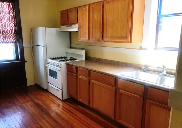 Photo 2 of Multi Family at 5432 Cologne Ave, Saint Louis, MO 63116 | MLS# MIS19026799 | | Sold on 2020-03-26