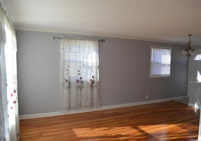 Photo 1 of Single Family Residence at 611 Marshfield Dr, Saint Louis, MO 63137 | MLS# MIS19084245 | | Sold on 2020-06-19