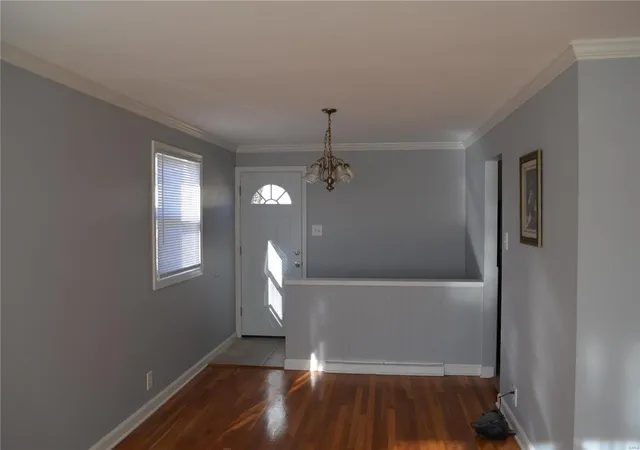 Photo 2 of Single Family Residence at 611 Marshfield Dr, Saint Louis, MO 63137 | MLS# MIS19084245 | | Sold on 2020-06-19