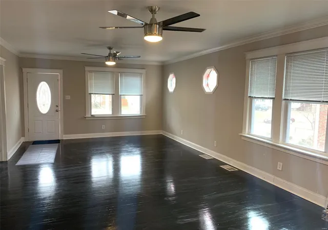 Photo 1 of Single Family Residence at 7529 Weaver Ave, Saint Louis, MO 63143 | MLS# MIS19086378 | | Sold on 2020-02-07