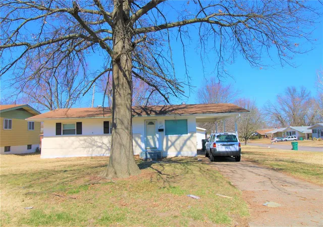 4th image of 533 Banavie Dr, Saint Louis, MO 63137 | MLS# MIS20016588